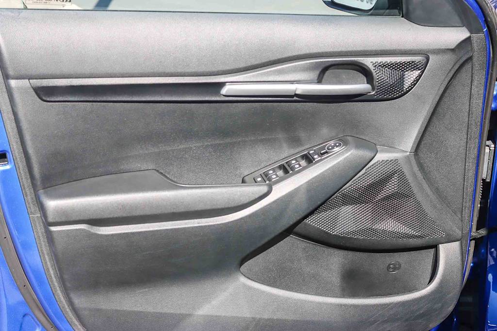 Thumbnail: 2023 Kia Seltos - 19