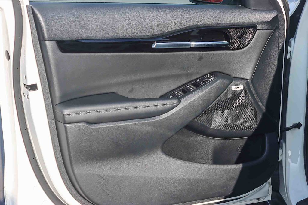 Thumbnail: 2022 Kia Seltos - 23