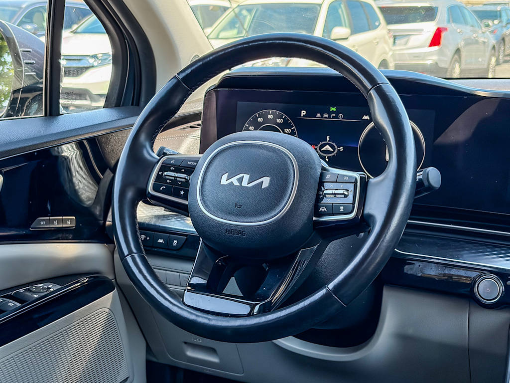 Thumbnail: 2022 Kia Carnival - 8