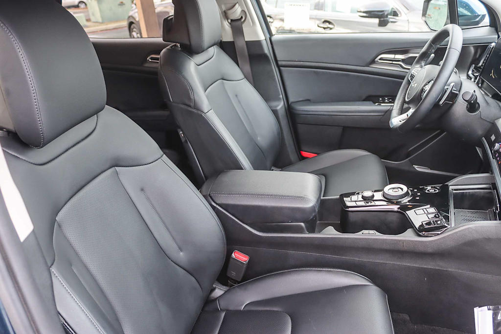 Thumbnail: 2023 Kia Sportage - 8