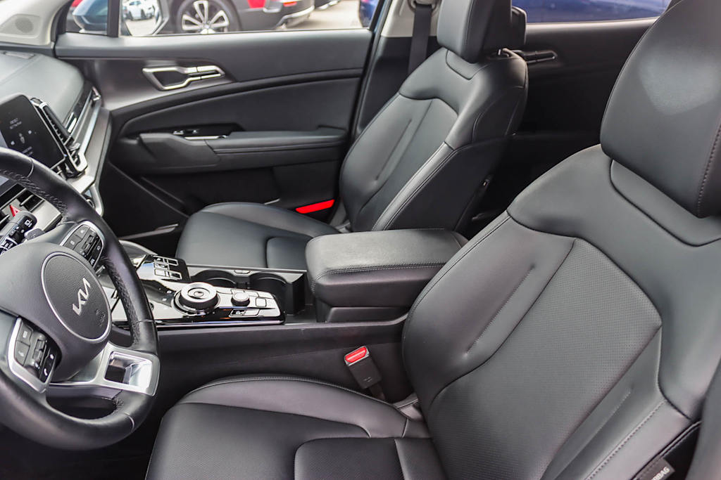 Thumbnail: 2023 Kia Sportage - 11