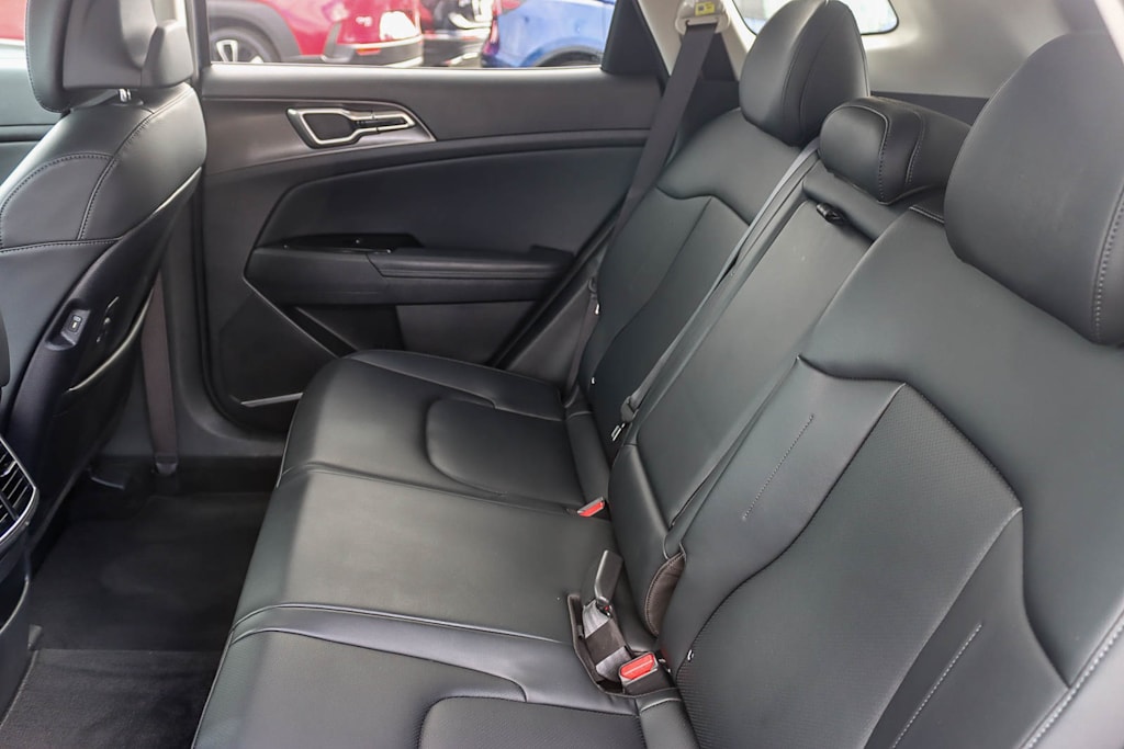 Thumbnail: 2023 Kia Sportage - 12