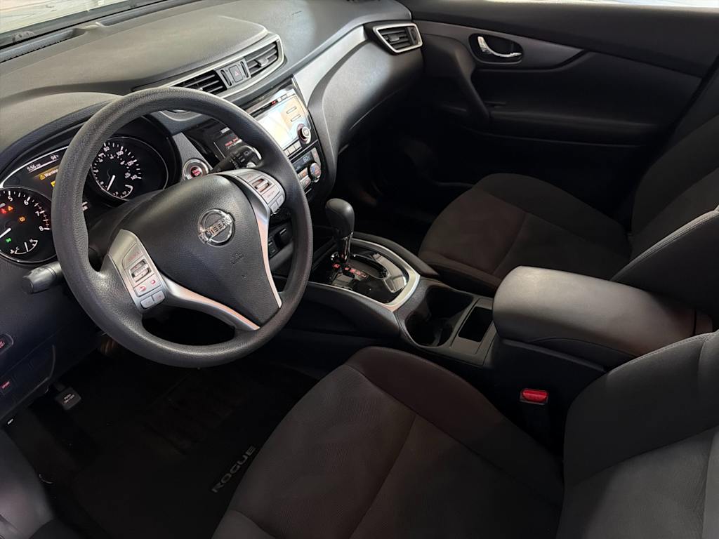 Thumbnail: 2016 Nissan Rogue - 9
