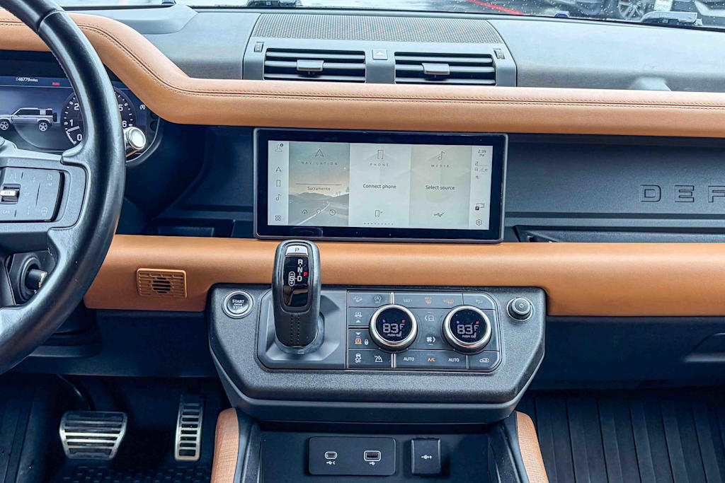 Thumbnail: 2020 Land Rover Defender - 7