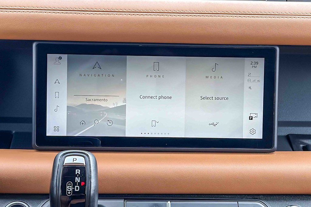 Thumbnail: 2020 Land Rover Defender - 13