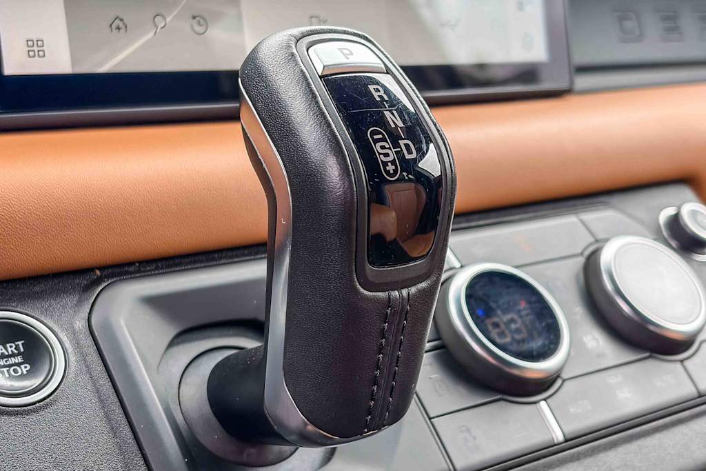 Thumbnail: 2020 Land Rover Defender - 12