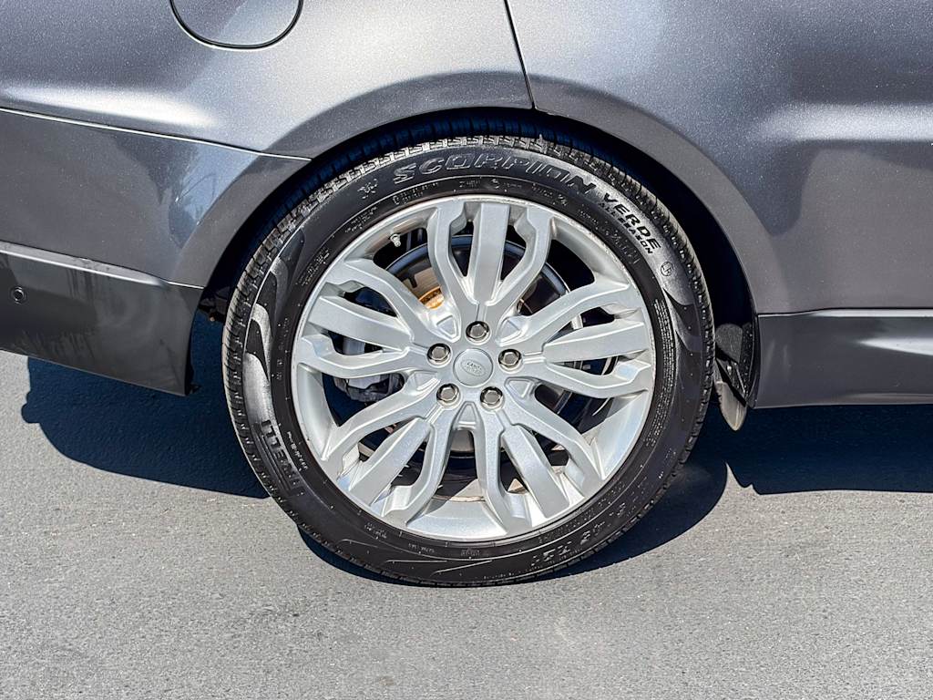 Thumbnail: 2017 Land Rover Range Rover Sport - 21