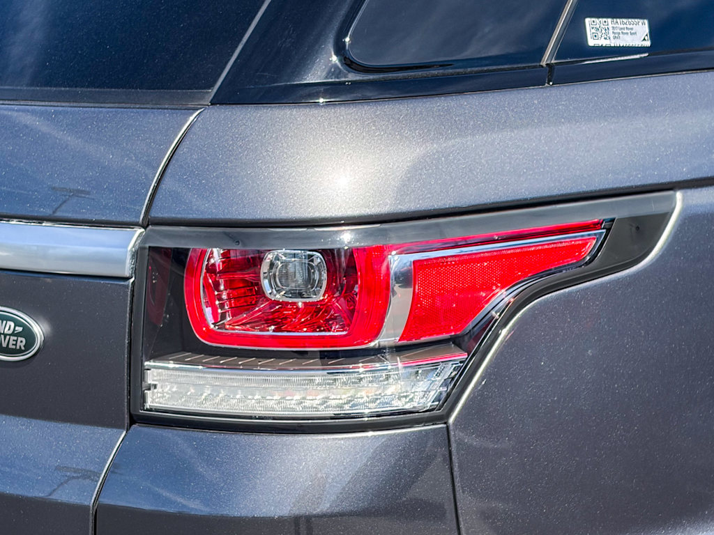 Thumbnail: 2017 Land Rover Range Rover Sport - 20