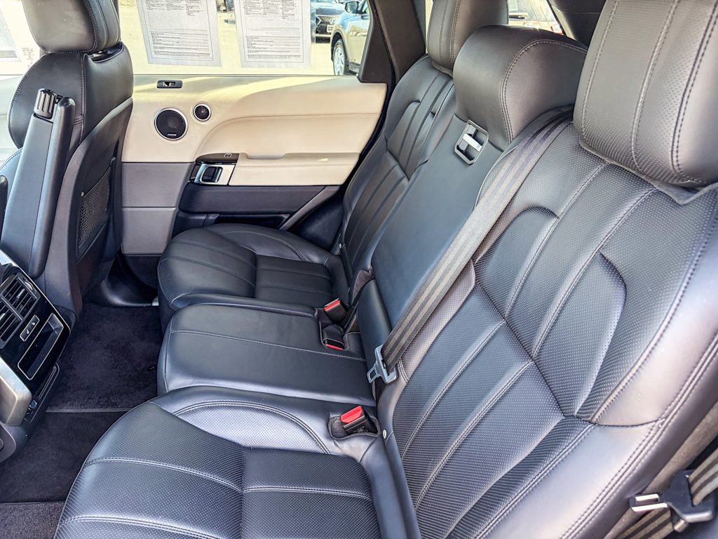 Thumbnail: 2017 Land Rover Range Rover Sport - 12