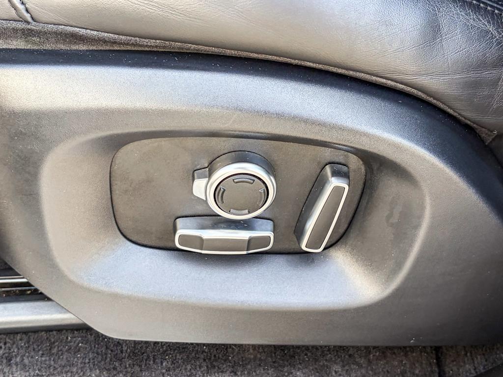 Thumbnail: 2017 Land Rover Range Rover Sport - 24