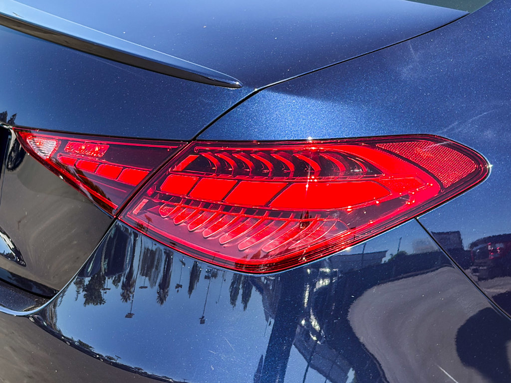 Thumbnail: 2023 Mercedes-Benz C-Class - 18