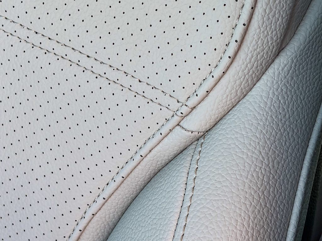 Thumbnail: 2023 Mercedes-Benz C-Class - 27