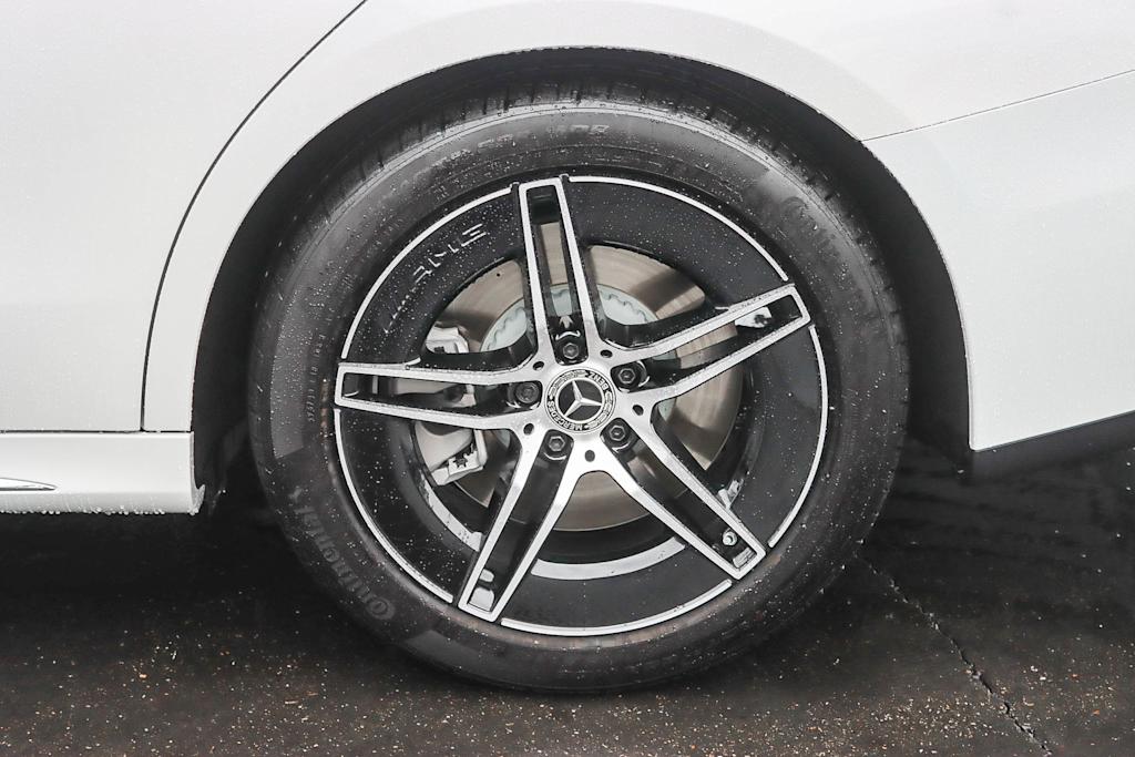 Thumbnail: 2024 Mercedes-Benz E-Class - 19