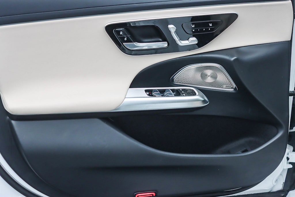 Thumbnail: 2024 Mercedes-Benz E-Class - 23