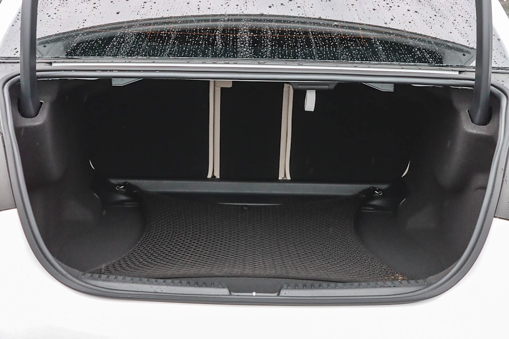 Thumbnail: 2024 Mercedes-Benz E-Class - 14