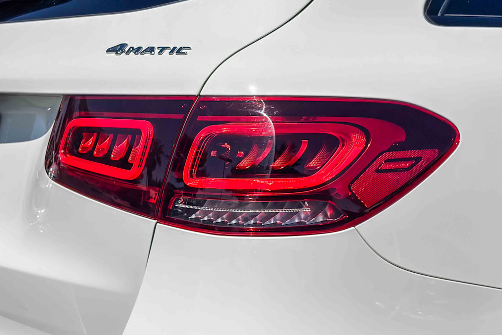 Thumbnail: 2022 Mercedes-Benz GLC - 17
