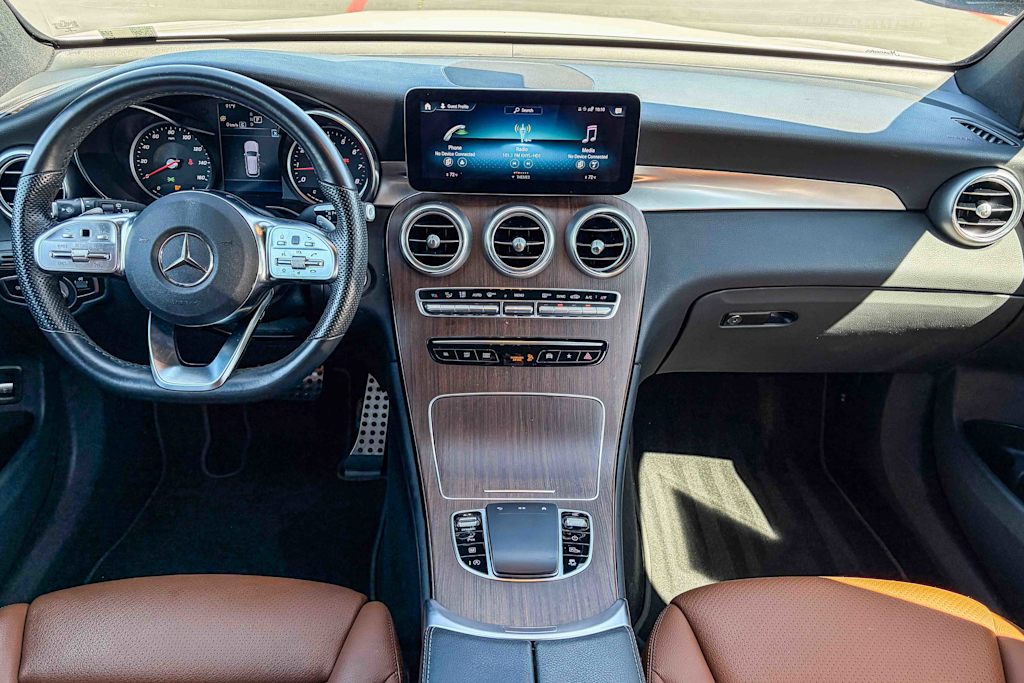 Thumbnail: 2022 Mercedes-Benz GLC - 2