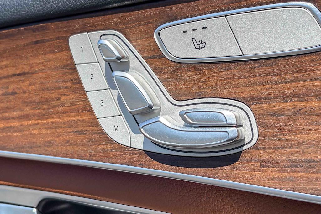 Thumbnail: 2022 Mercedes-Benz GLC - 22