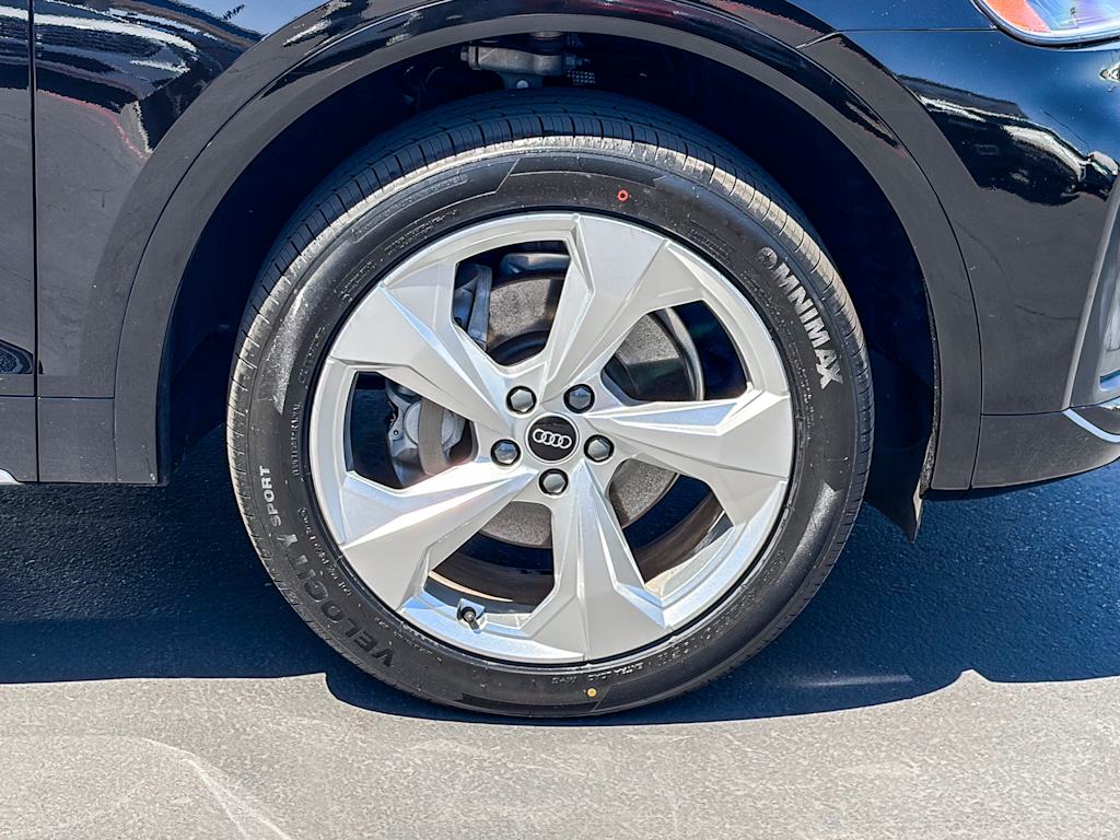 Thumbnail: 2021 Audi Q5 - 6