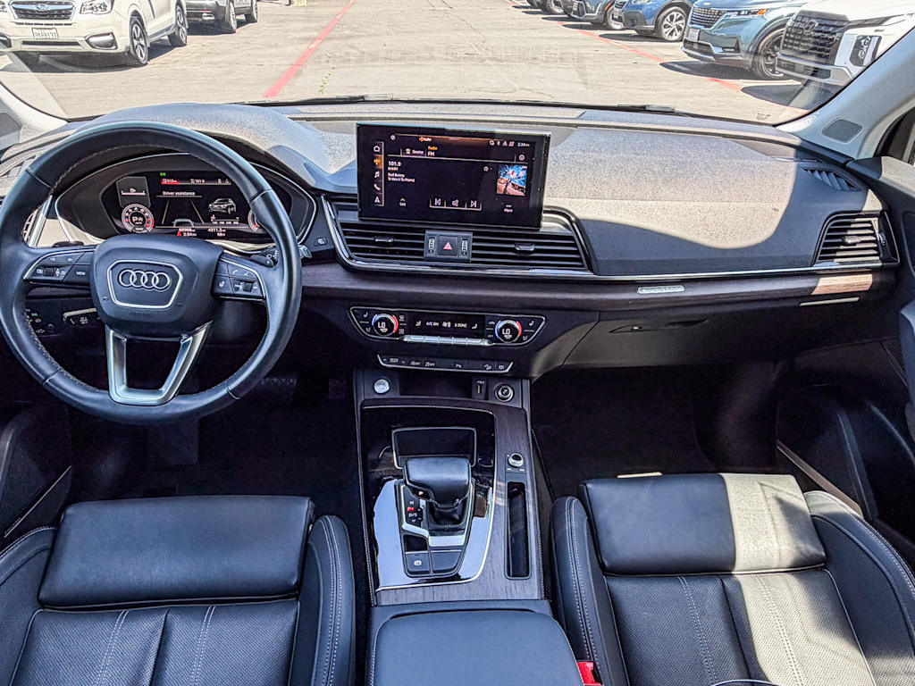 Thumbnail: 2021 Audi Q5 - 2