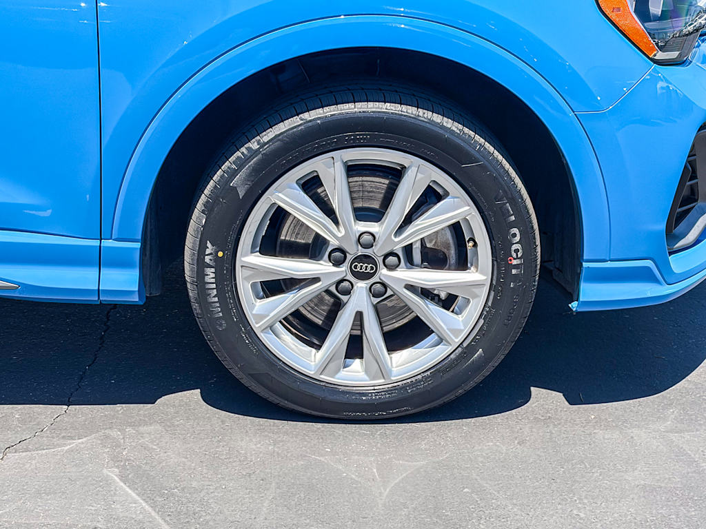 Thumbnail: 2022 Audi Q3 - 6