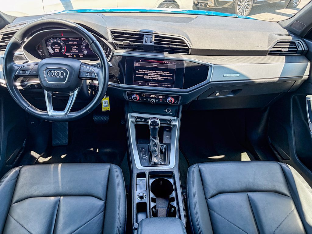 Thumbnail: 2022 Audi Q3 - 2