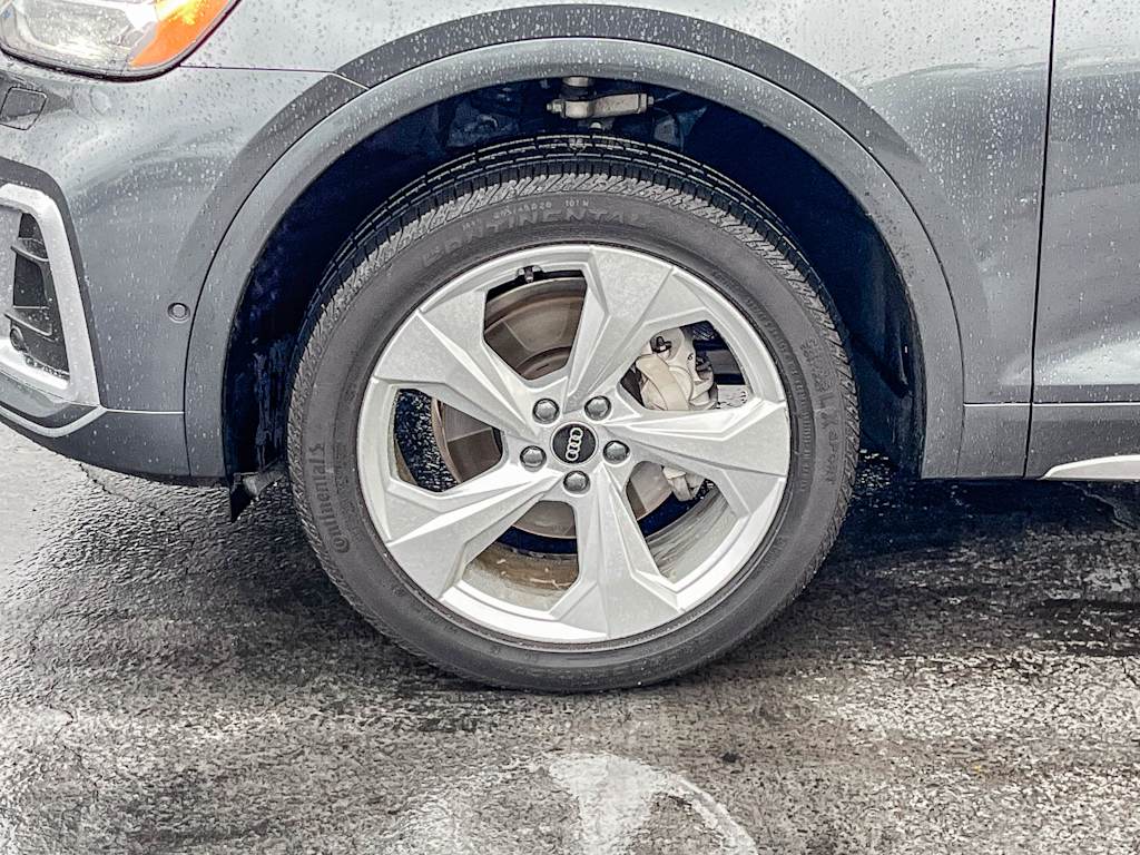 Thumbnail: 2023 Audi Q5 - 6