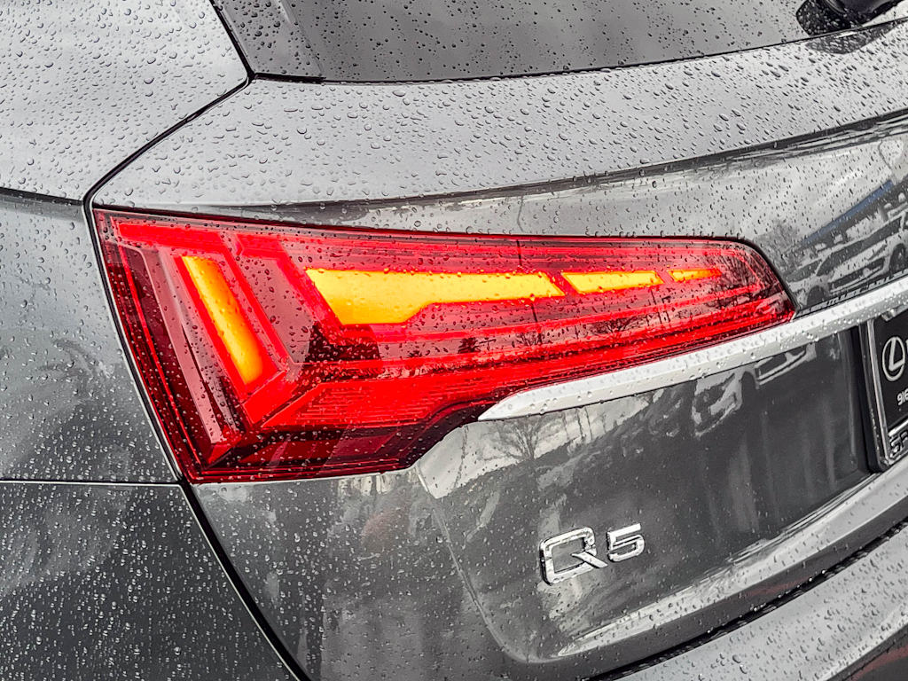 Thumbnail: 2023 Audi Q5 - 19