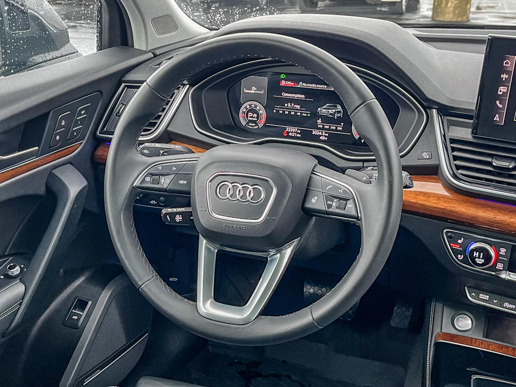 Thumbnail: 2023 Audi Q5 - 8