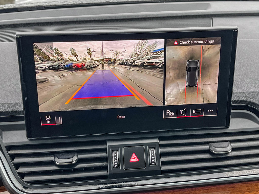 Thumbnail: 2023 Audi Q5 - 25