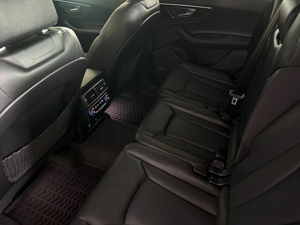 Thumbnail: 2019 Audi Q7 - 11