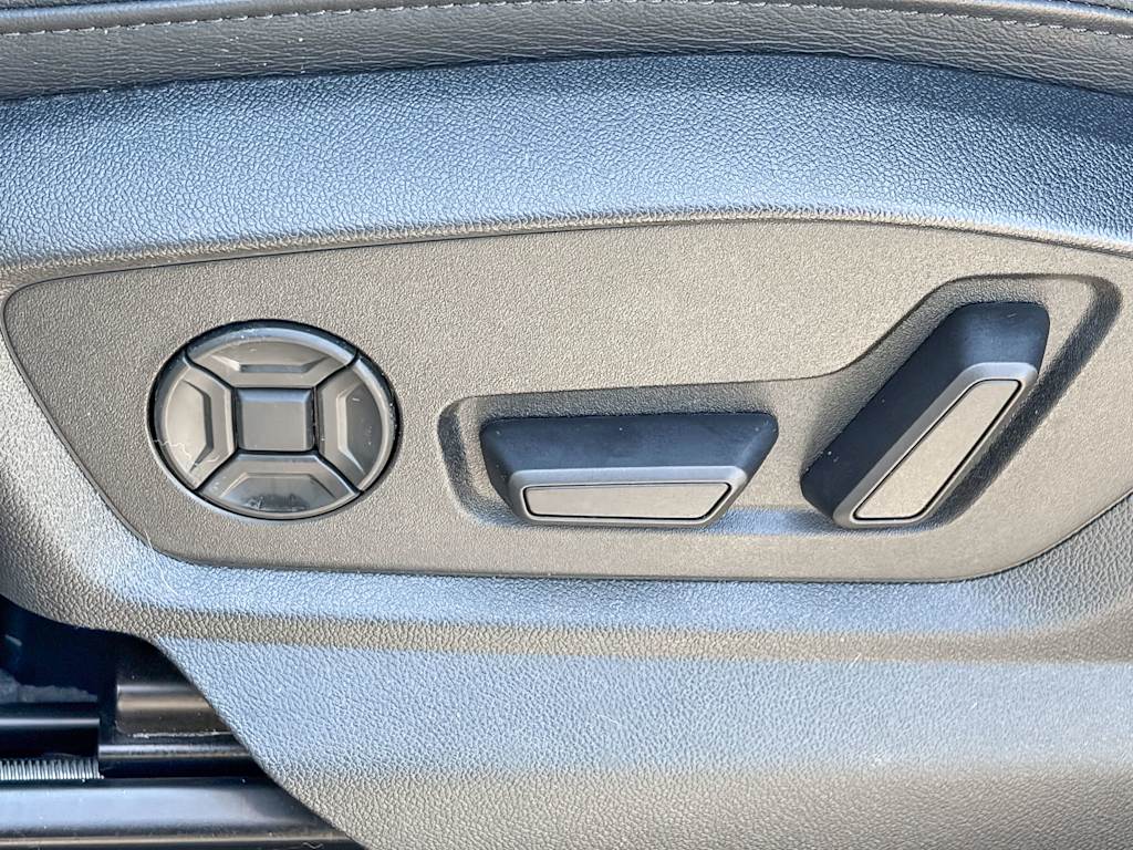 Thumbnail: 2023 Audi Q7 - 24