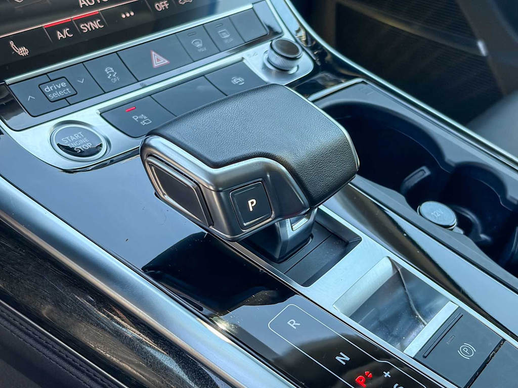 Thumbnail: 2023 Audi Q7 - 22