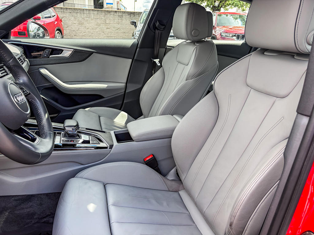 Thumbnail: 2020 Audi A4 - 10