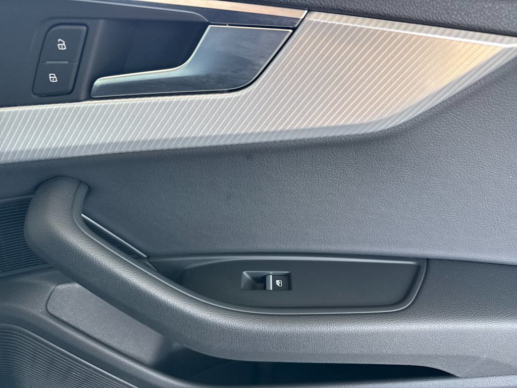 Thumbnail: 2018 Audi A5 - 23