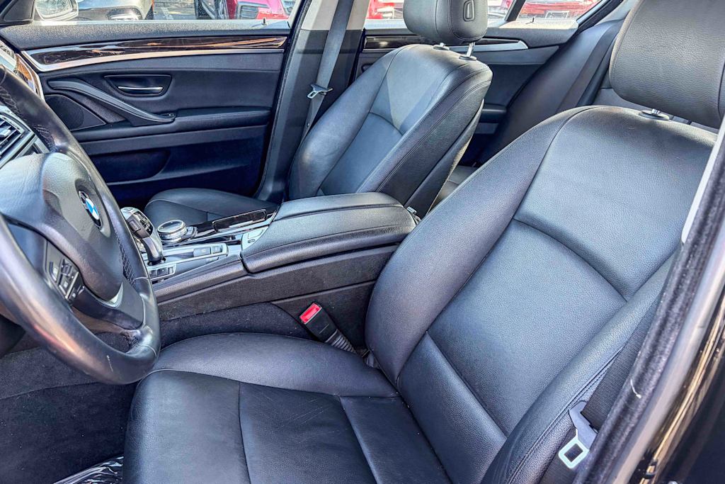 Thumbnail: 2015 BMW 5 Series - 10