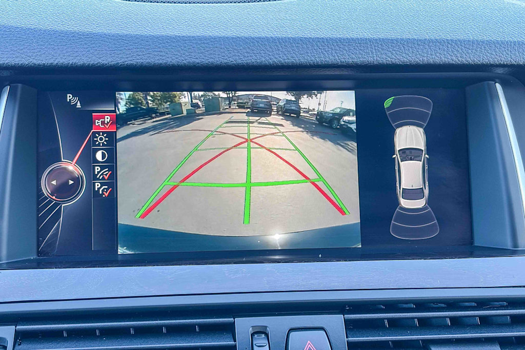 Thumbnail: 2015 BMW 5 Series - 25