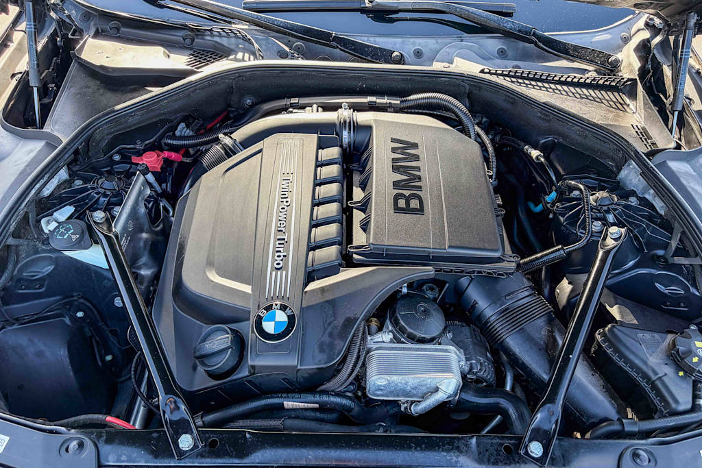 Thumbnail: 2015 BMW 5 Series - 7