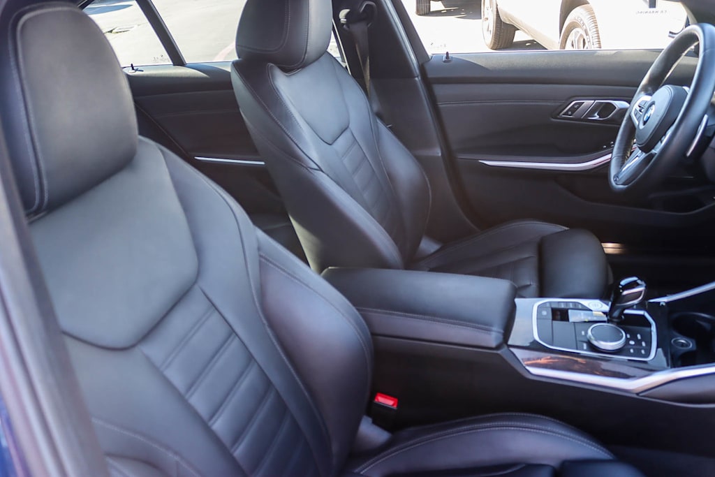 Thumbnail: 2020 BMW 3 Series - 10