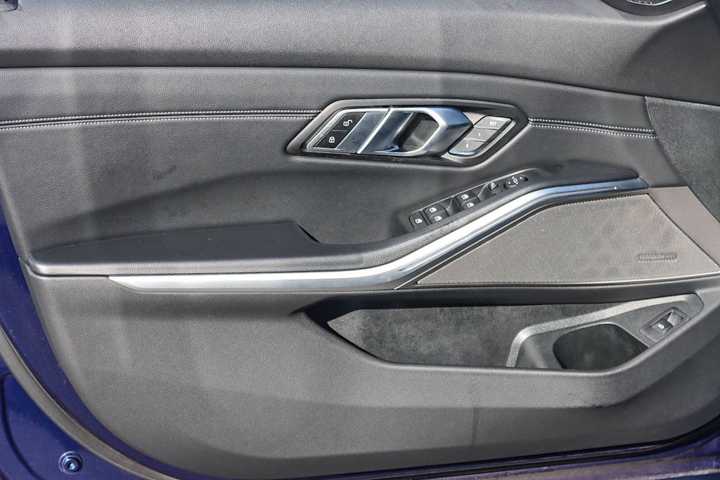 Thumbnail: 2020 BMW 3 Series - 24