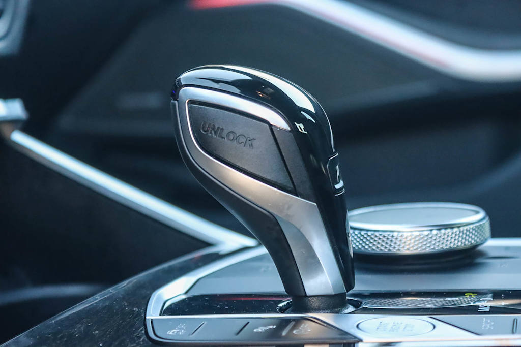 Thumbnail: 2020 BMW 3 Series - 6