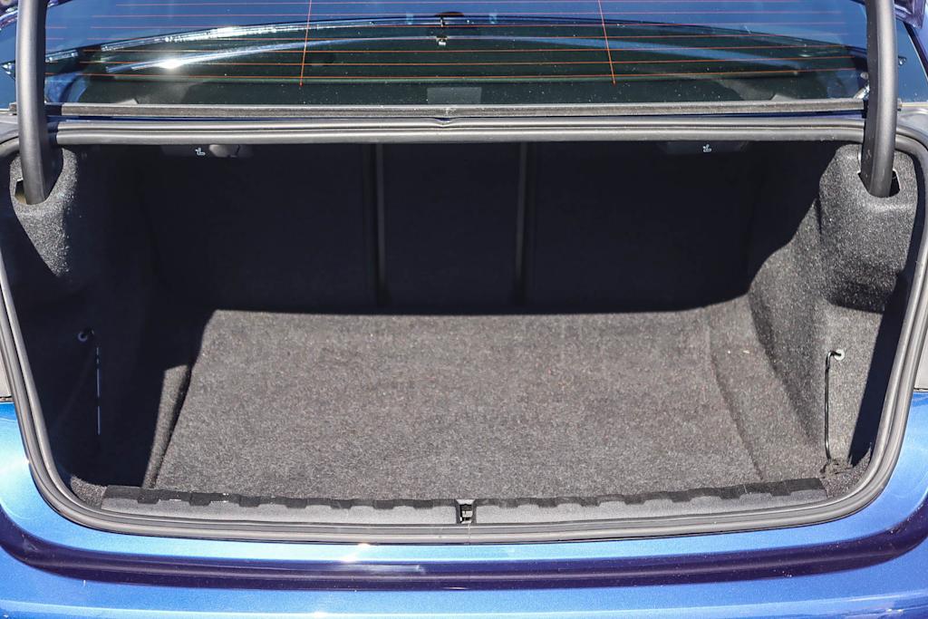 Thumbnail: 2020 BMW 3 Series - 16