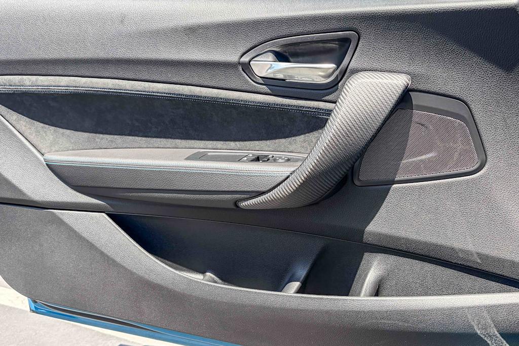 Thumbnail: 2016 BMW M2 - 21