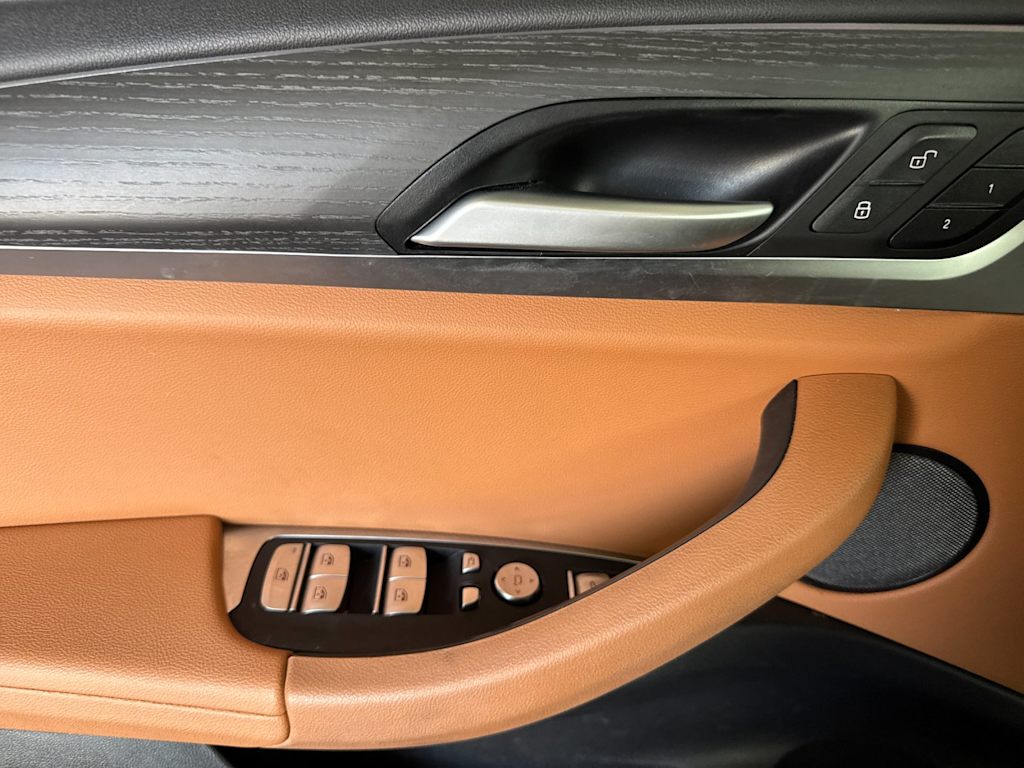 Thumbnail: 2023 BMW X3 - 21