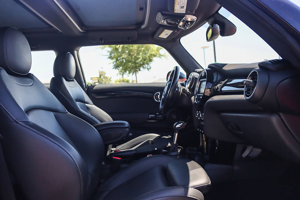 Thumbnail: 2019 MINI Cooper - 9
