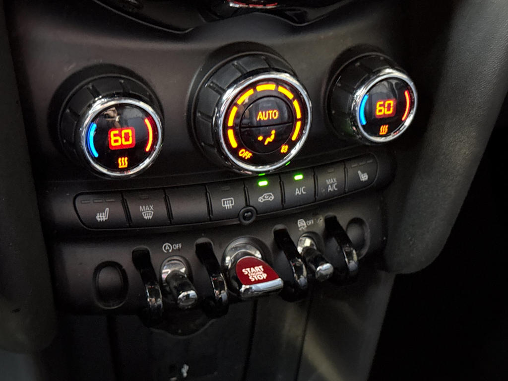 Thumbnail: 2020 MINI Cooper - 26