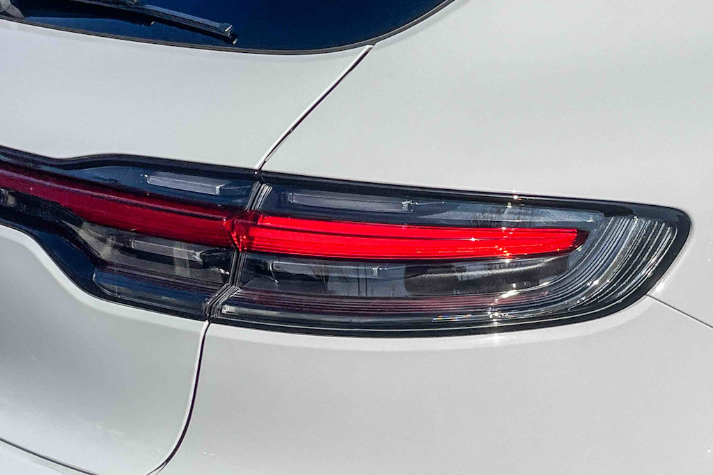 Thumbnail: 2024 Porsche Macan - 21