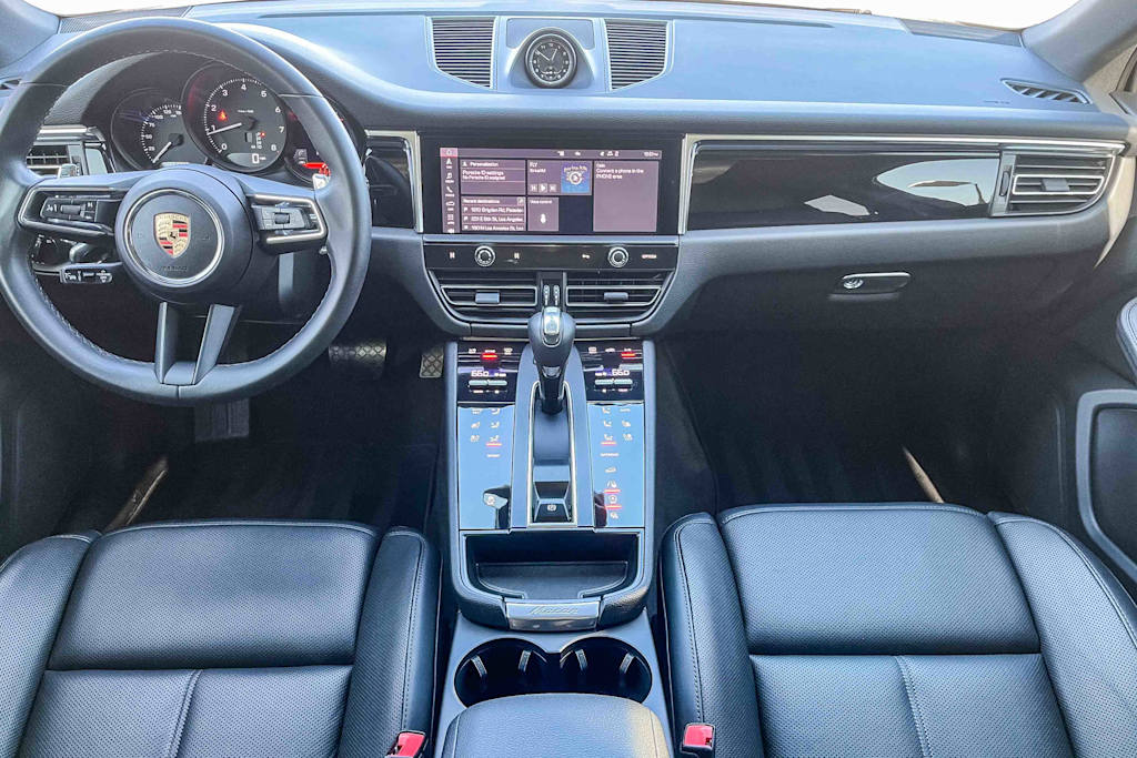 Thumbnail: 2024 Porsche Macan - 2