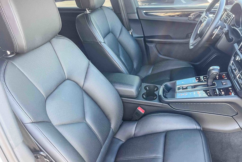 Thumbnail: 2024 Porsche Macan - 9