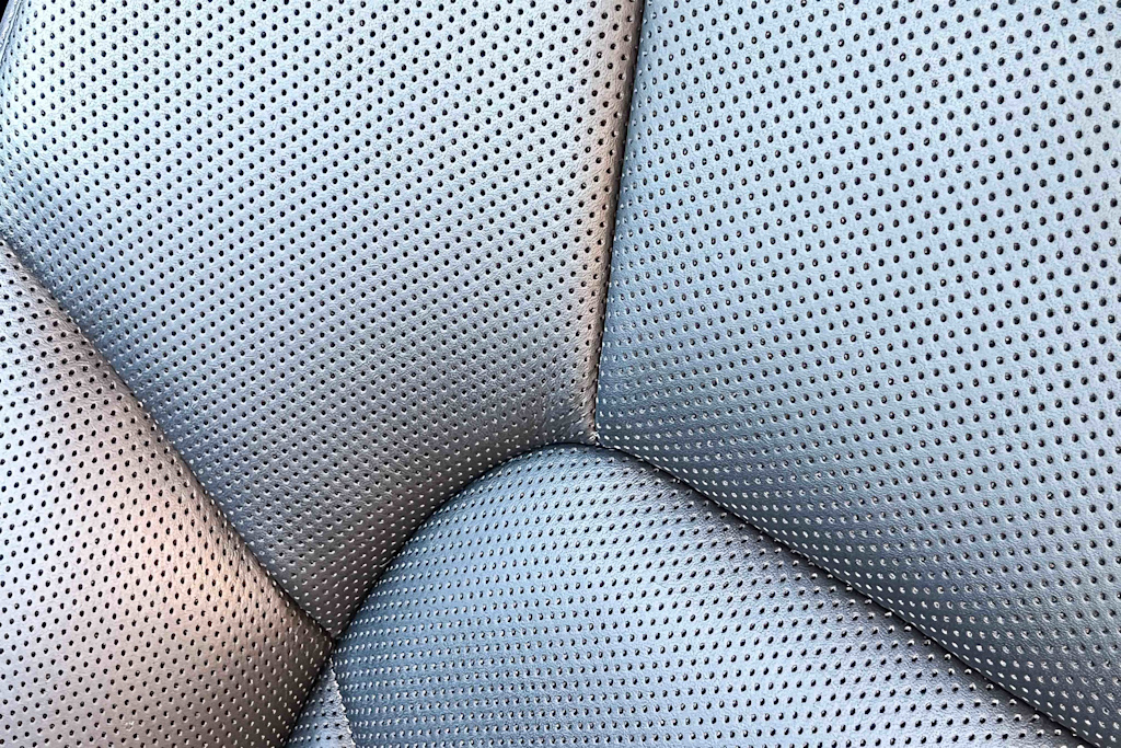 Thumbnail: 2024 Porsche Macan - 26